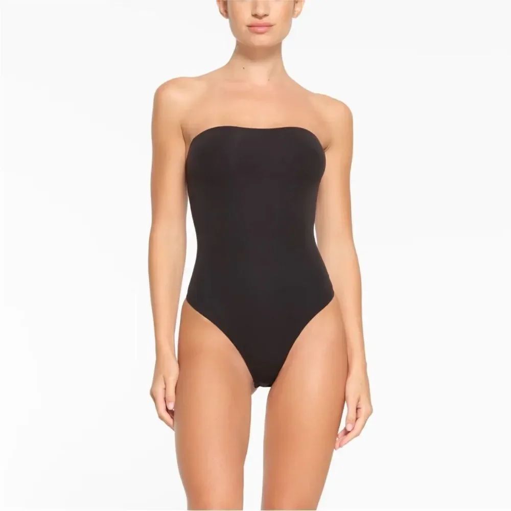 SKIMS Fits Everybody Strapless Bodysuit L NWT